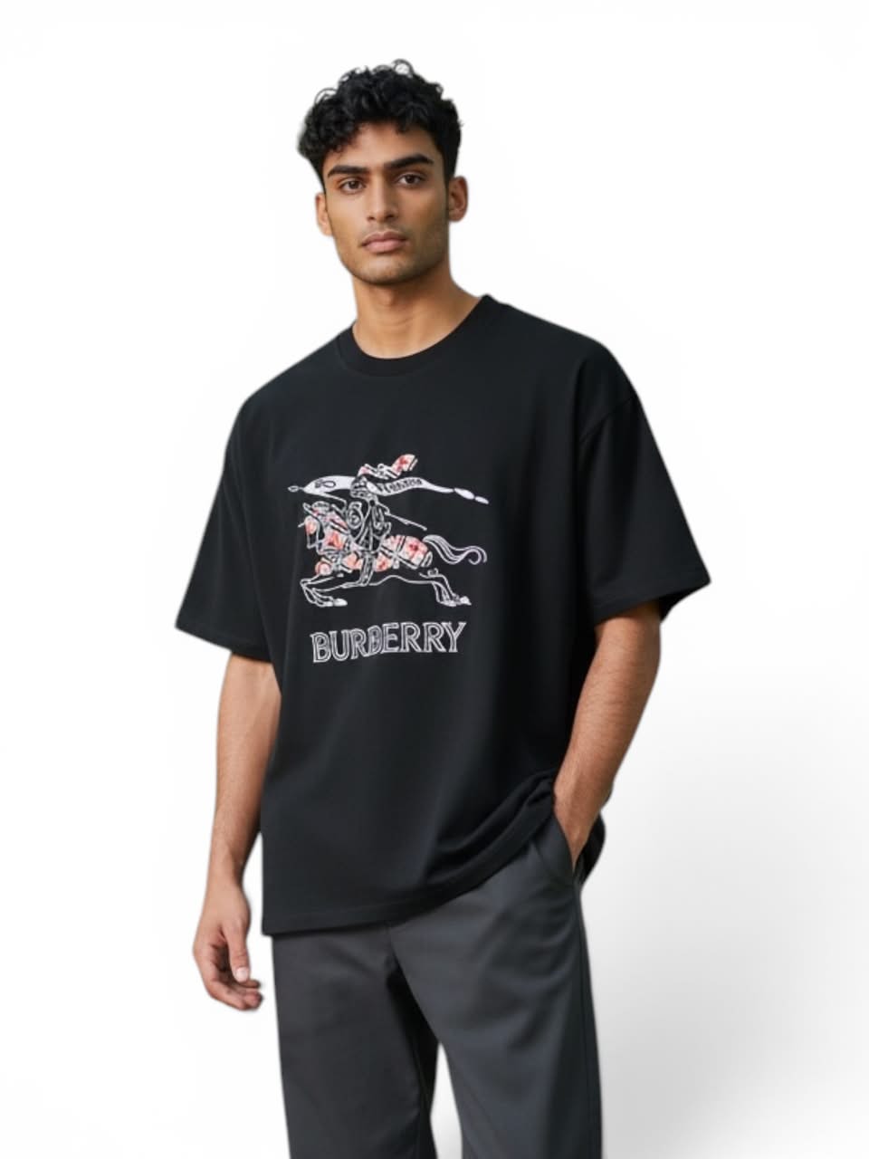 BURBERRY Oversized T-Shirt (black)